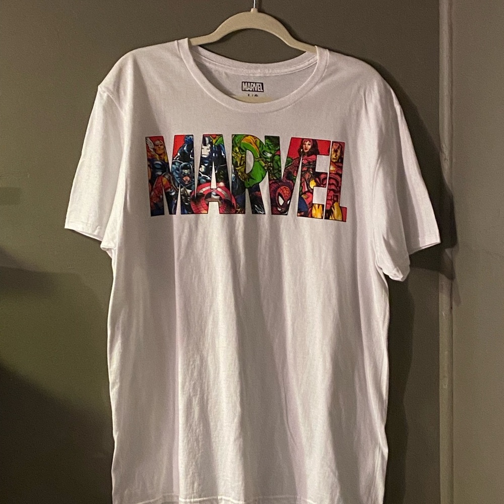 Graphic tee shirt